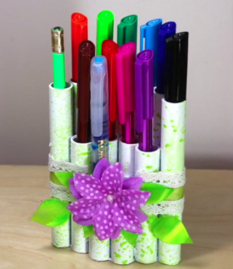irRESISTibles Texture Spray for an Upcycled Pen Holder